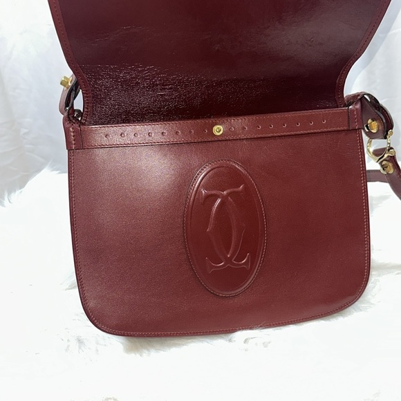 Cartier Elegant Burgundy Leather Shoulder Bag - Picture 2 of 12